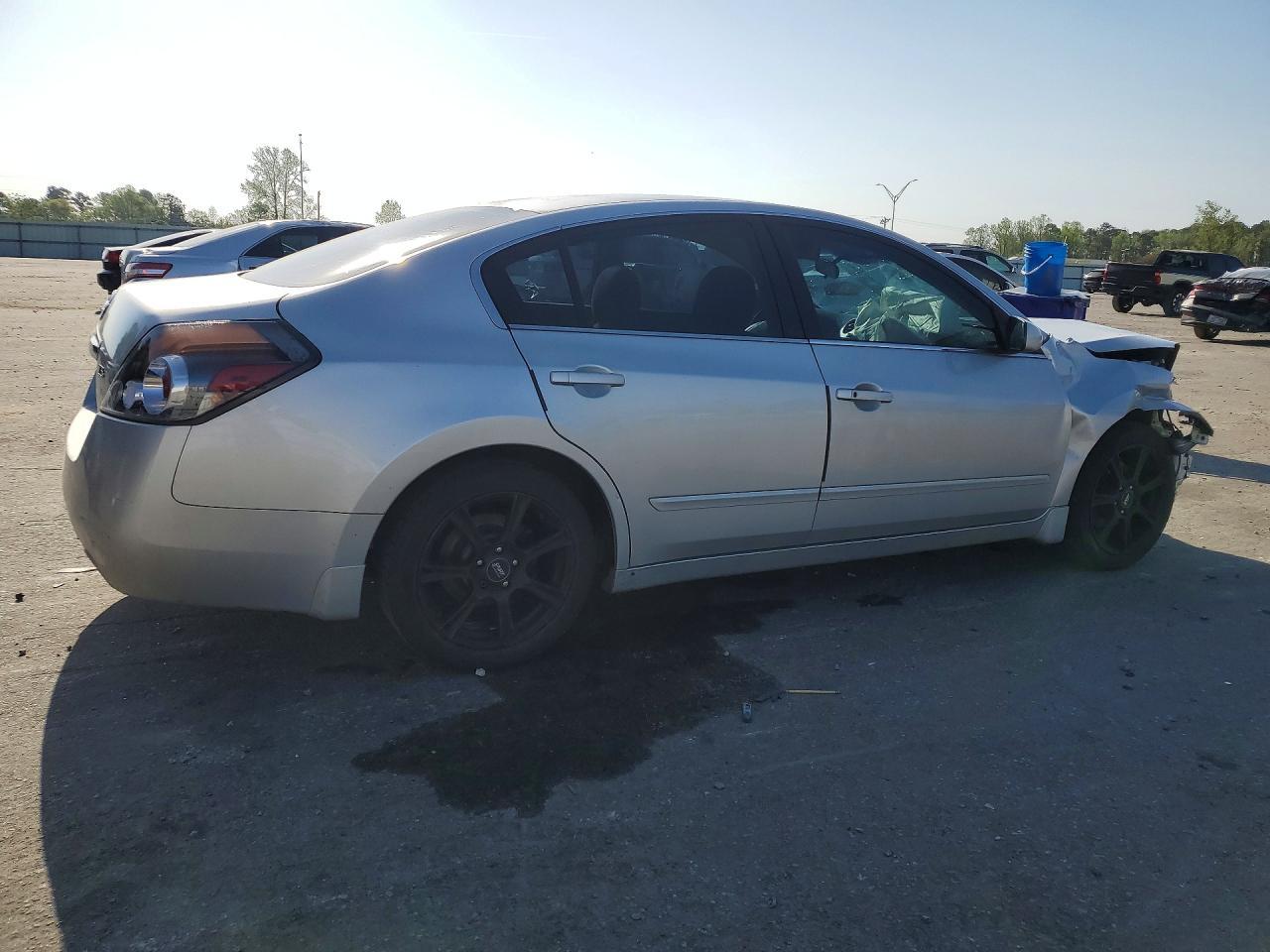 2010 Nissan Altima 2.5 - Фото 3