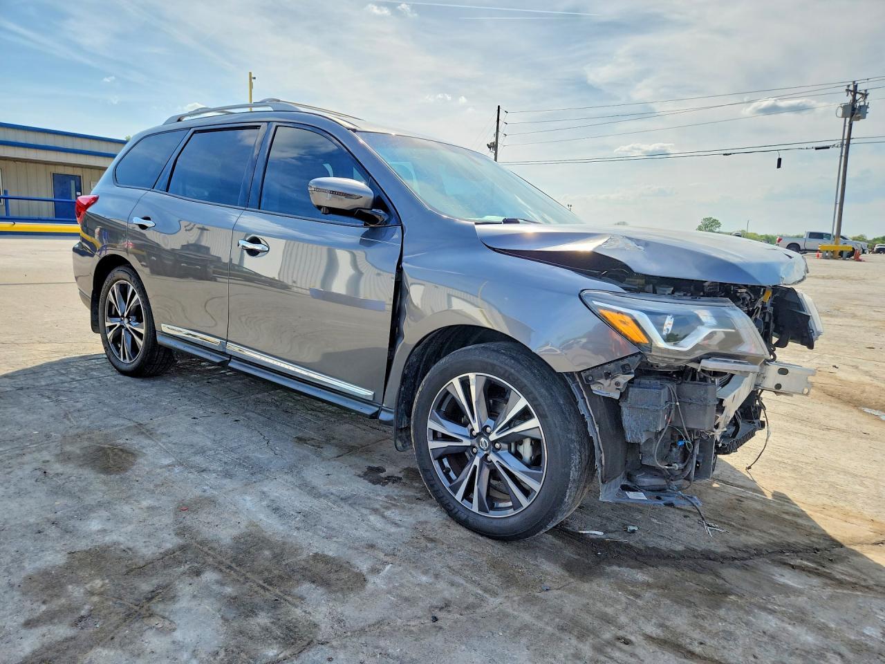 2019 Nissan Pathfinder Platinum - Фото 4