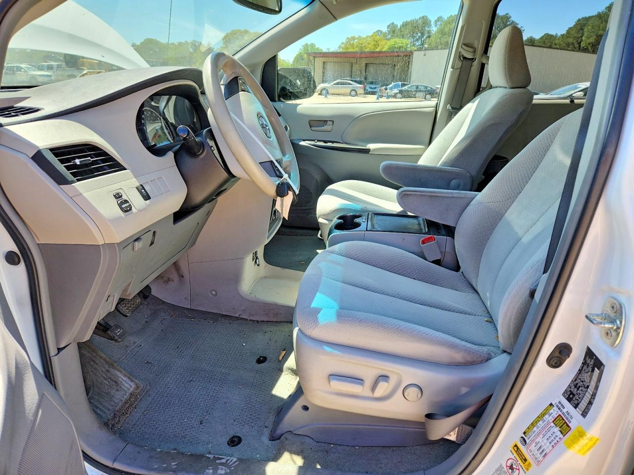 2013 Toyota Sienna Le - Фото 7