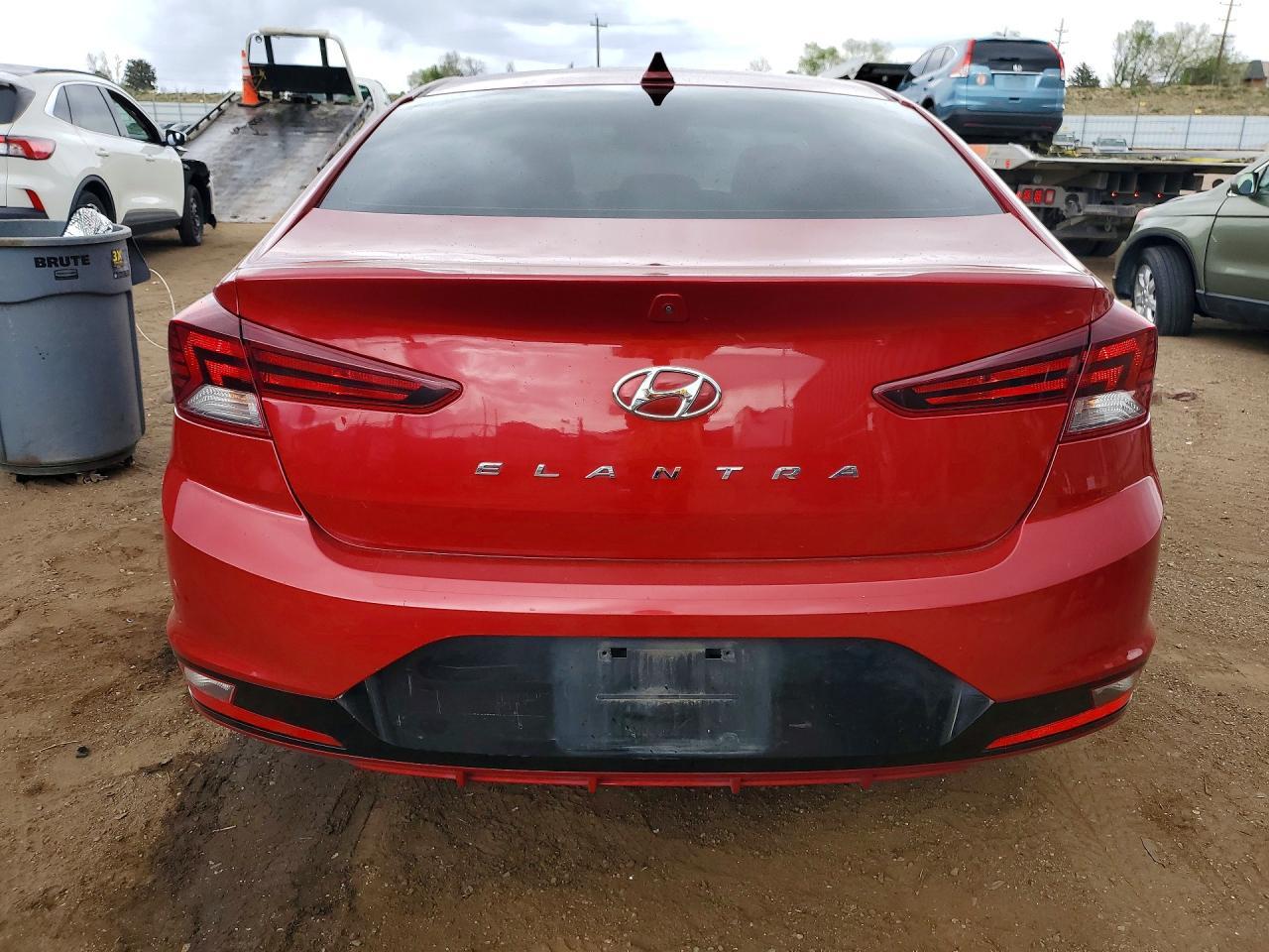 2020 Hyundai Elantra Value Edition - Фото 6