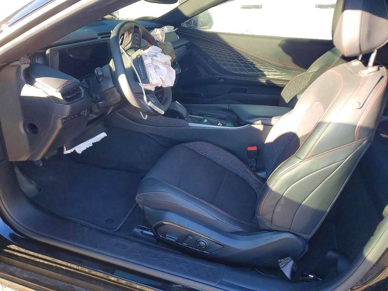 2025 Dodge Charger Daytona R - Image 7