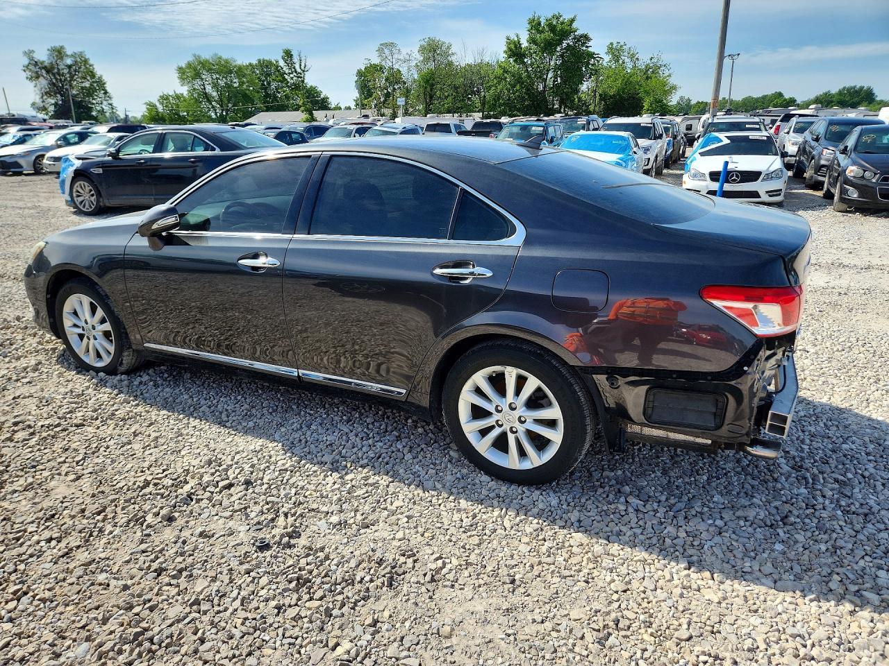 2010 Lexus Es 350 - Image 2