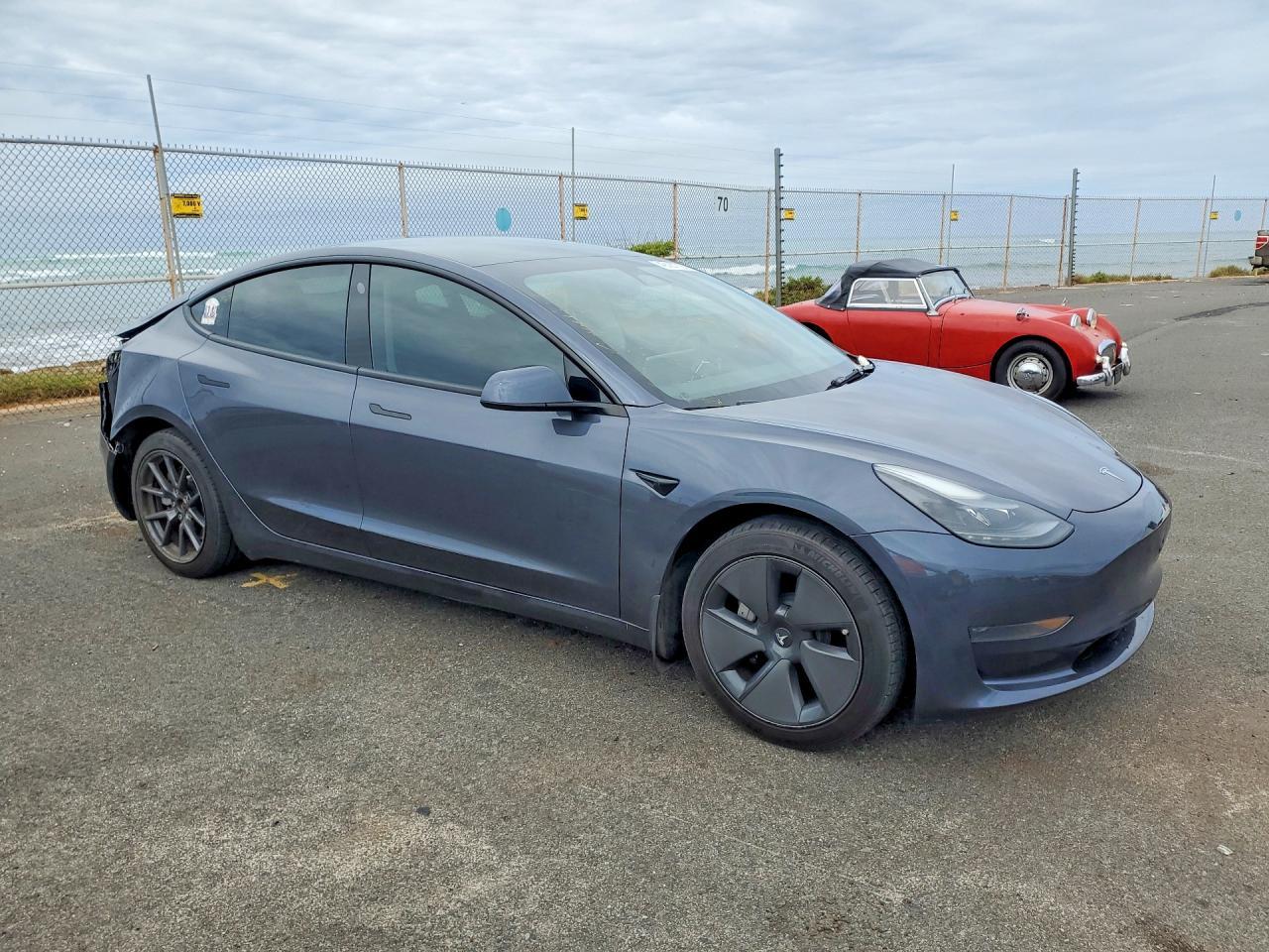 2023 Tesla Model 3 - Image 4