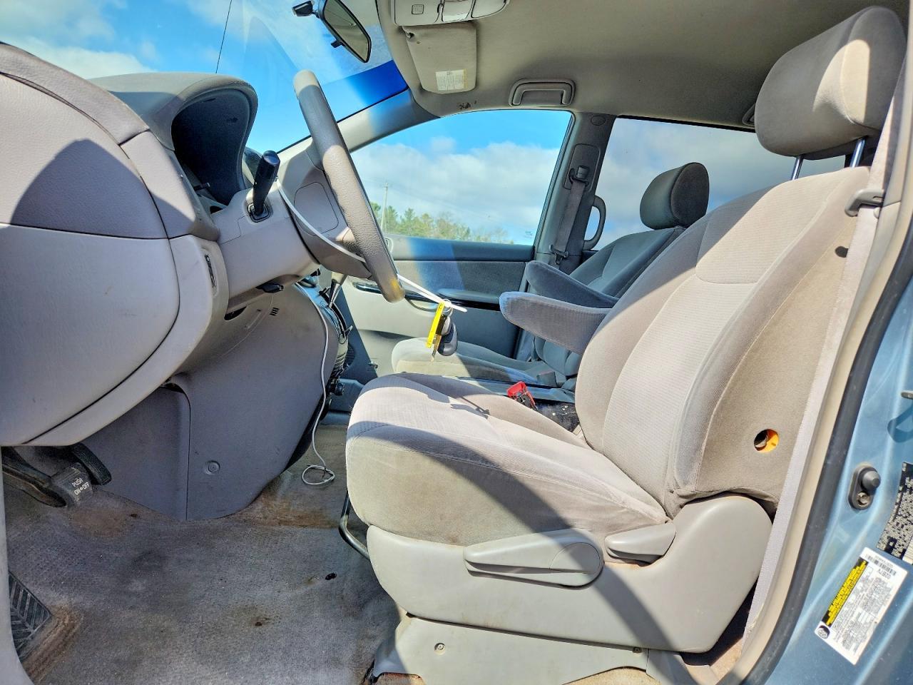 2005 Toyota Sienna Le 7 Passenger - Image 7