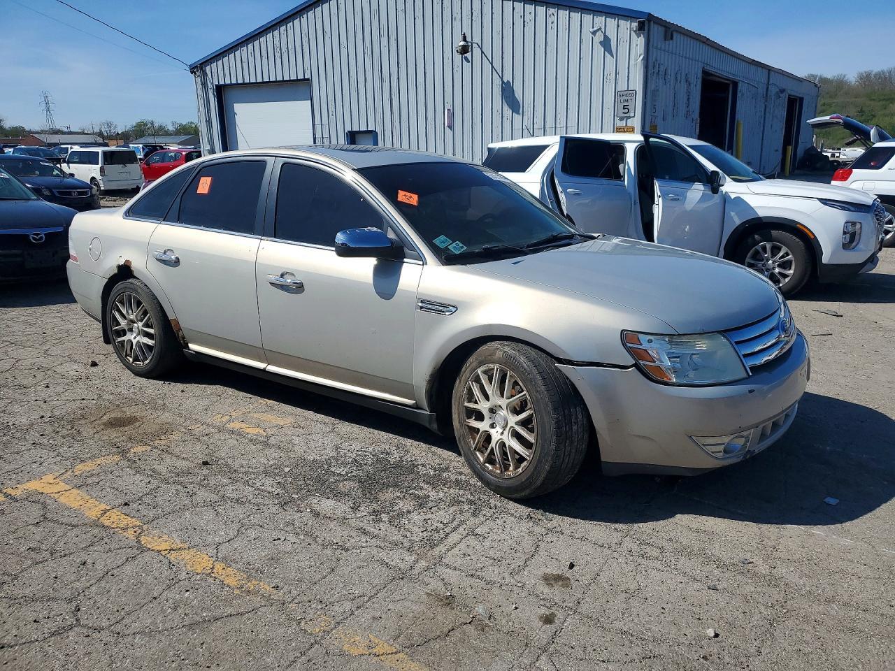 2009 Ford Taurus Limited - Фото 4