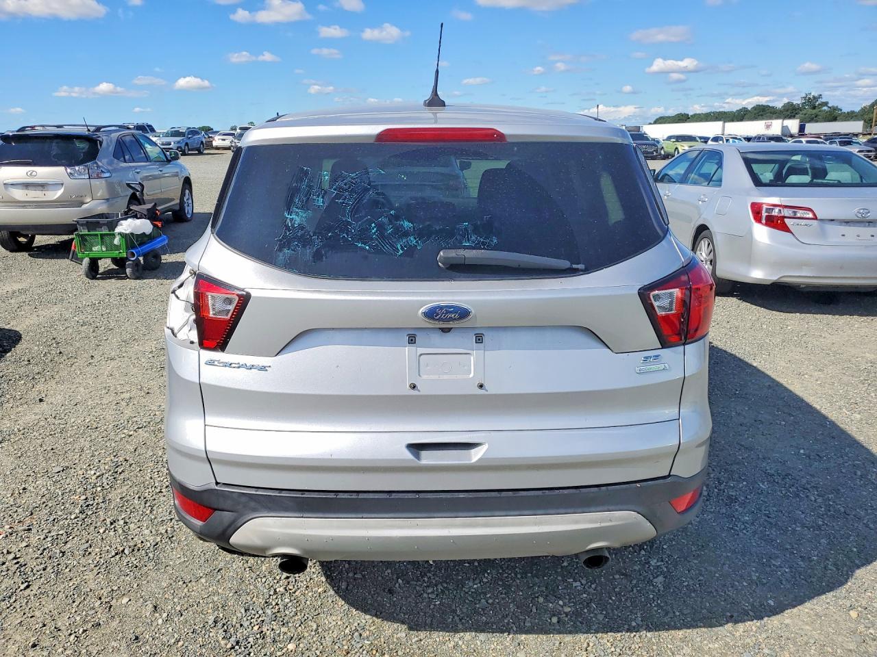 2019 Ford Escape Se - Фото 6