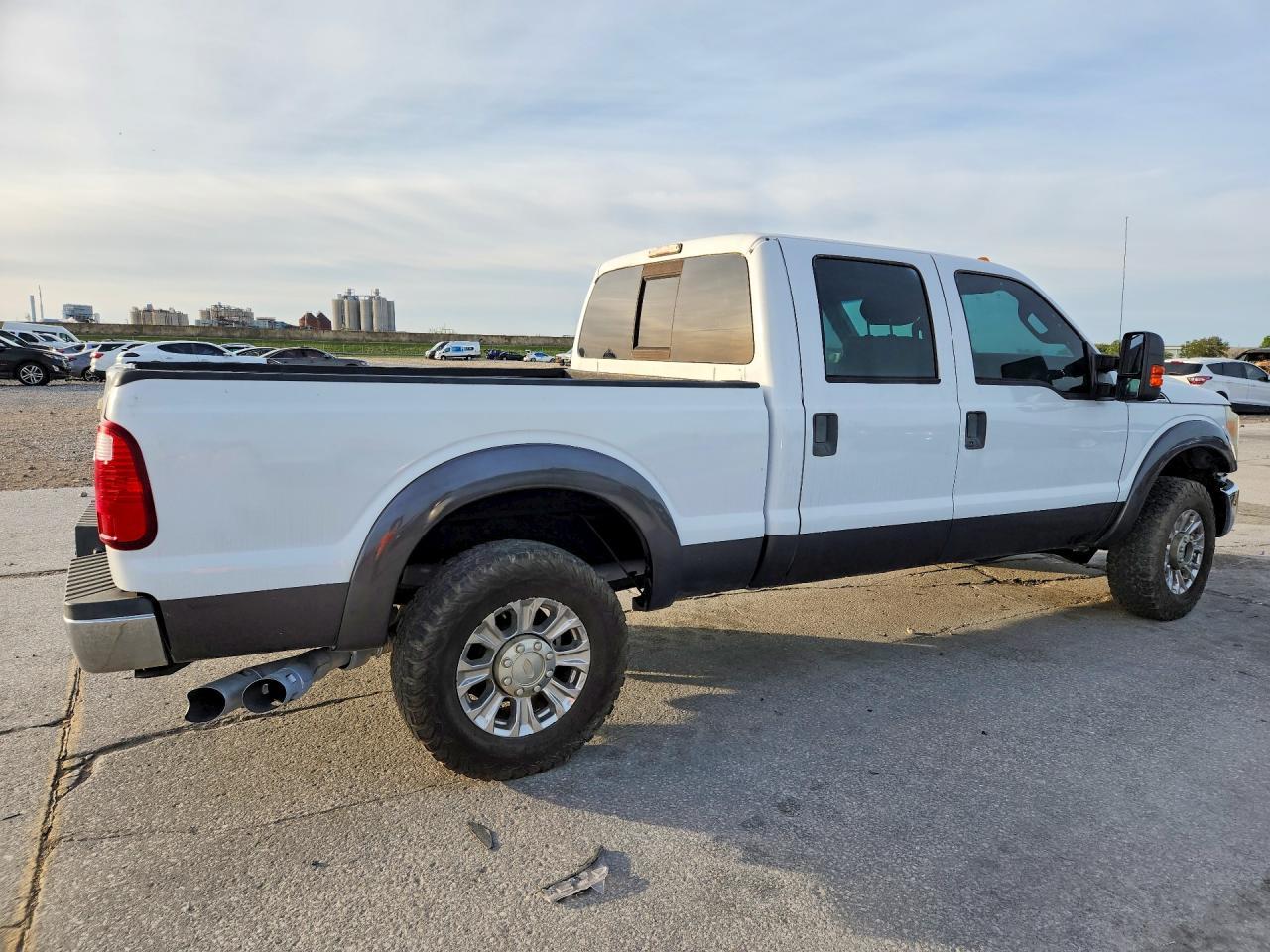 2015 Ford F250 Super Duty - Image 3