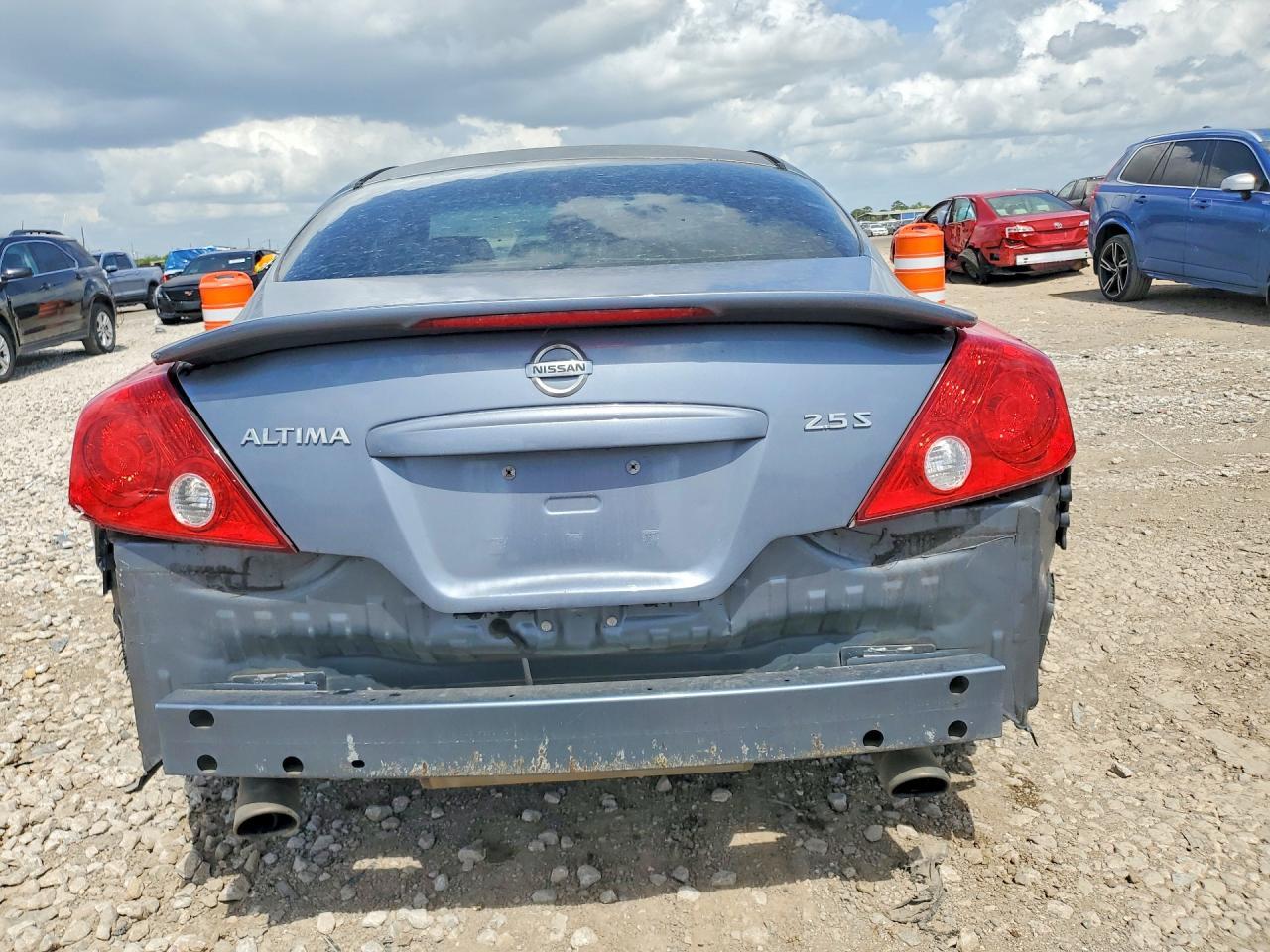 2010 Nissan Altima S - Фото 6