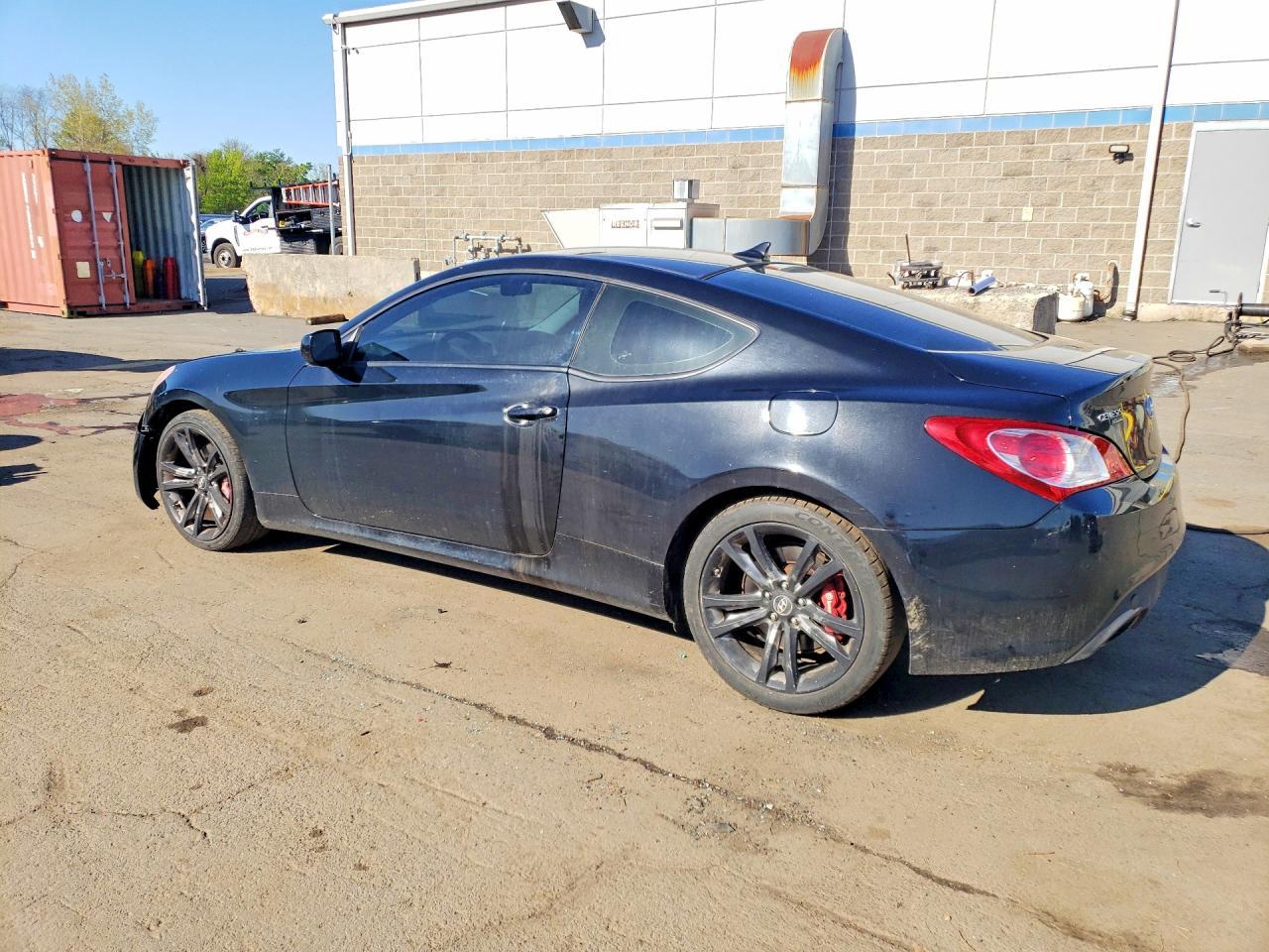 2011 Hyundai Genesis Coupe 2.0T - Фото 2