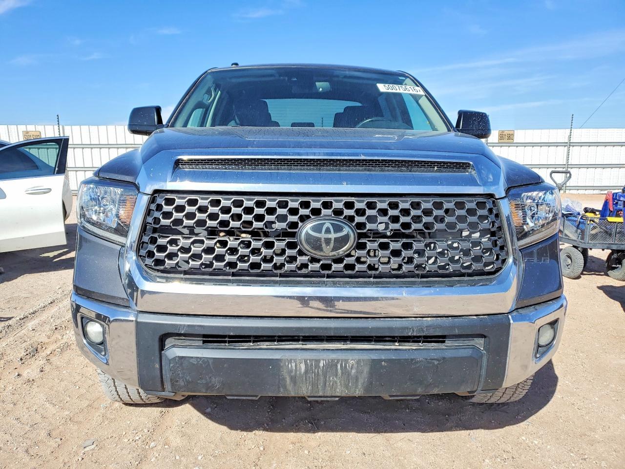 2018 Toyota Tundra Crewmax Sr5 - Image 5
