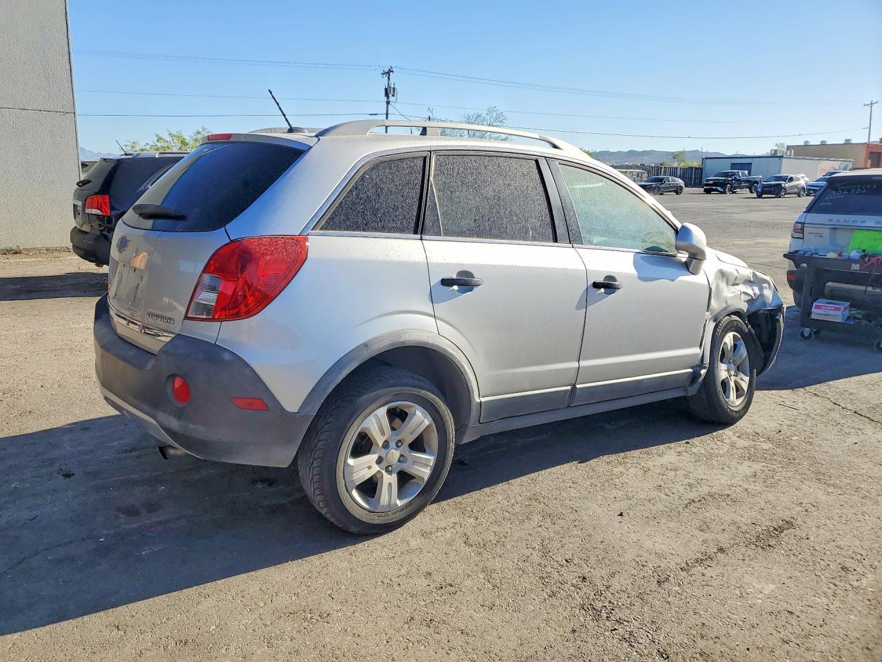 2014 Chevrolet Captiva Ls - Image 3