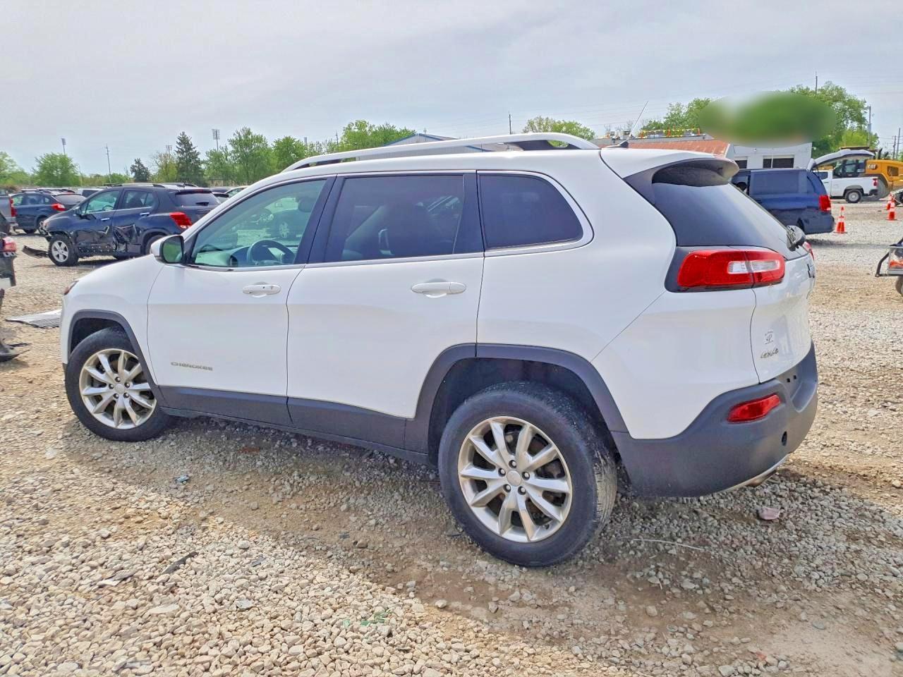 2015 Jeep Cherokee Limited - Image 2