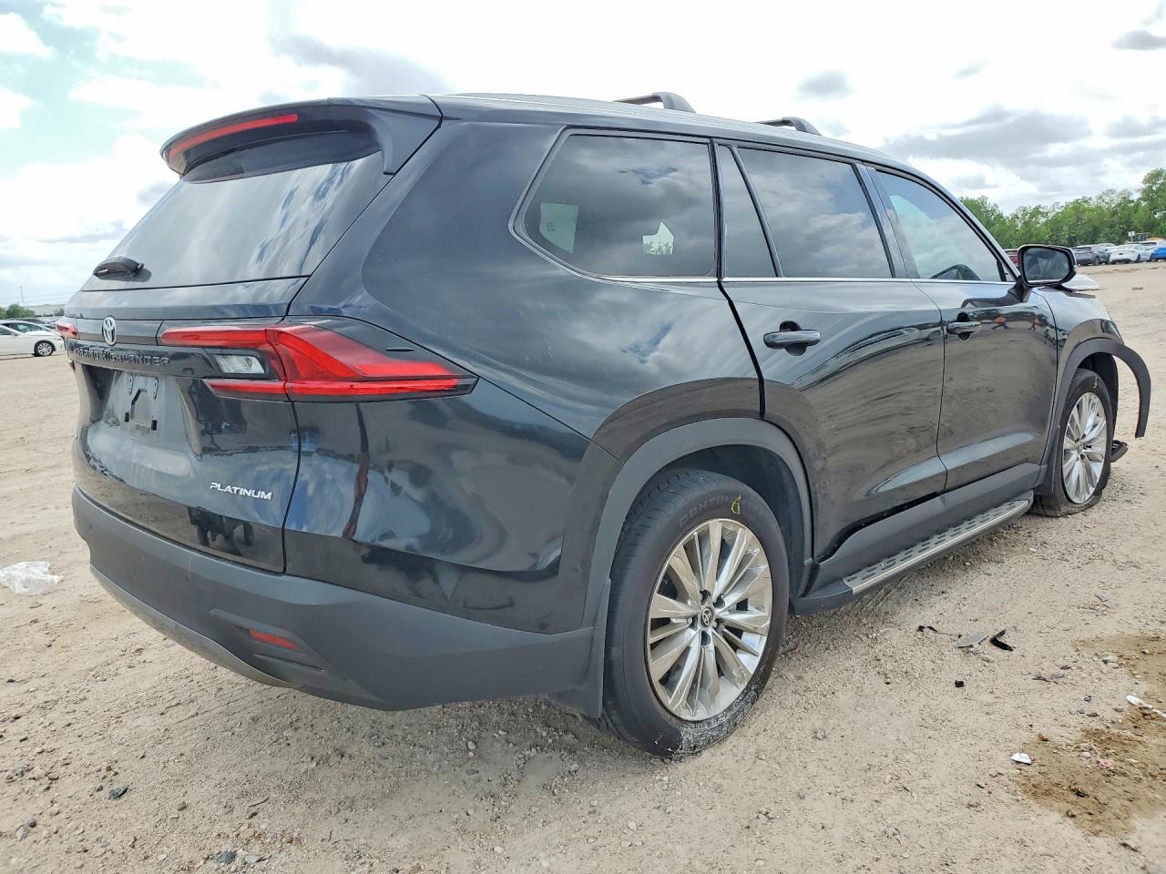 2025 Toyota Grand Highlander Platinum - Фото 3