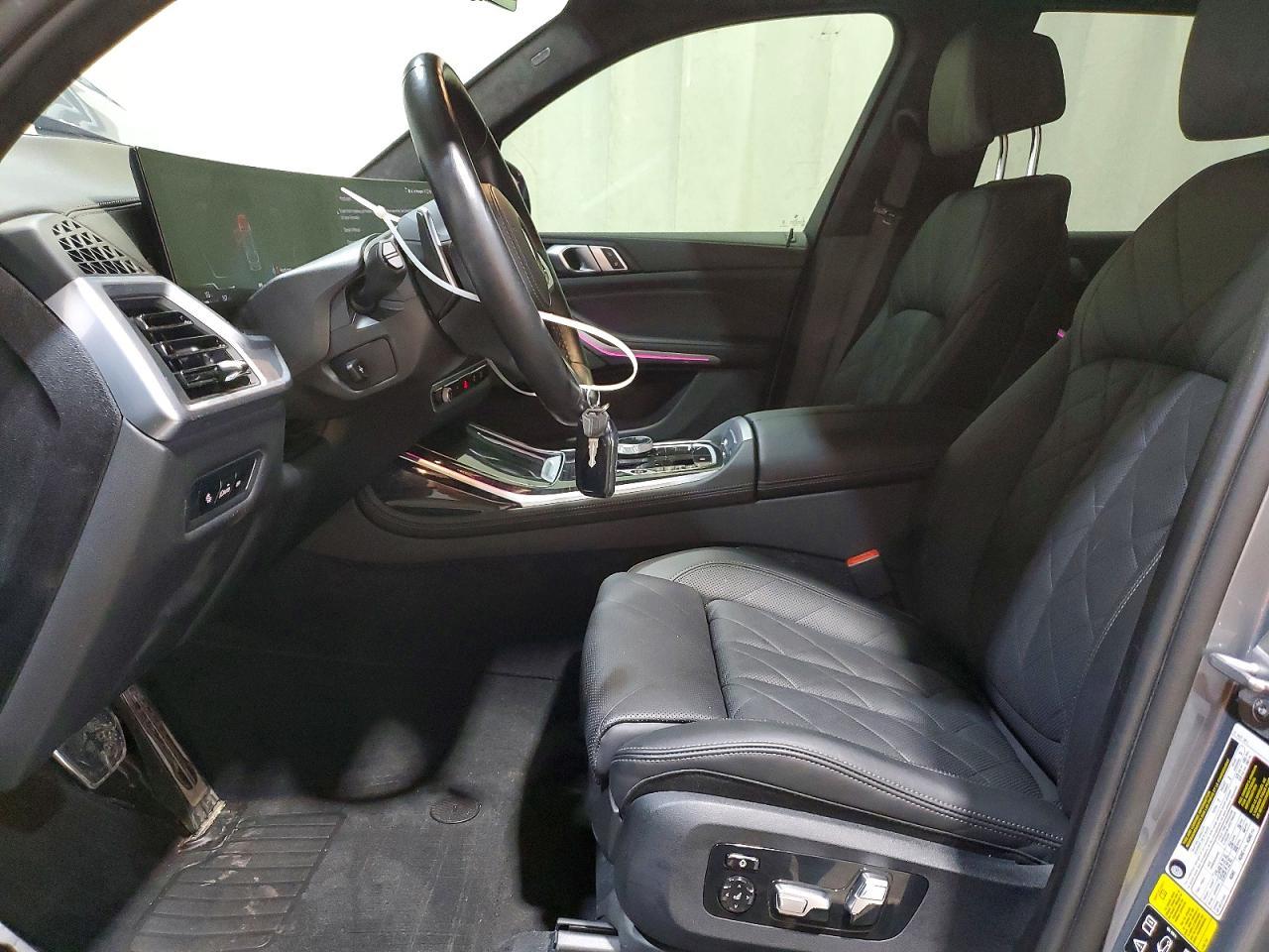 2024 BMW X7 xDrive40I - Image 7