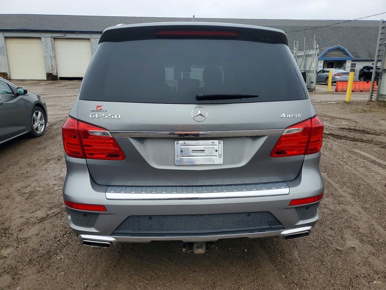 2015 Mercedes-Benz Gl 550 4Matic - Image 6