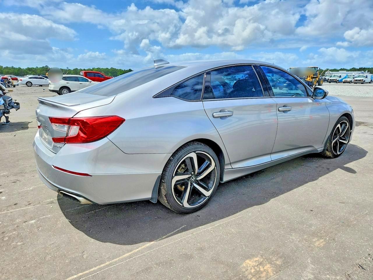 2018 Honda Accord Sport - Image 3