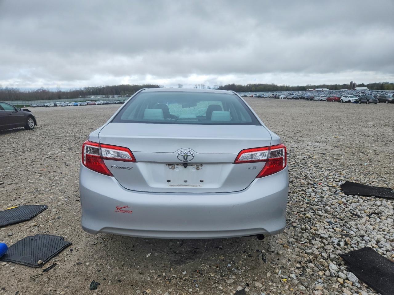 2014 Toyota Camry Le - Фото 6