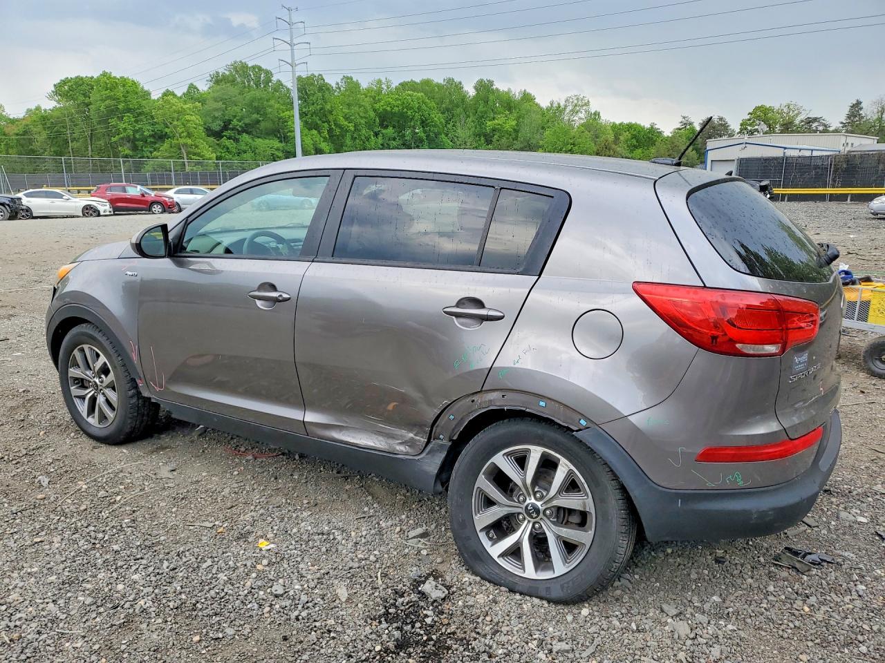 2015 Kia Sportage Lx - Image 2