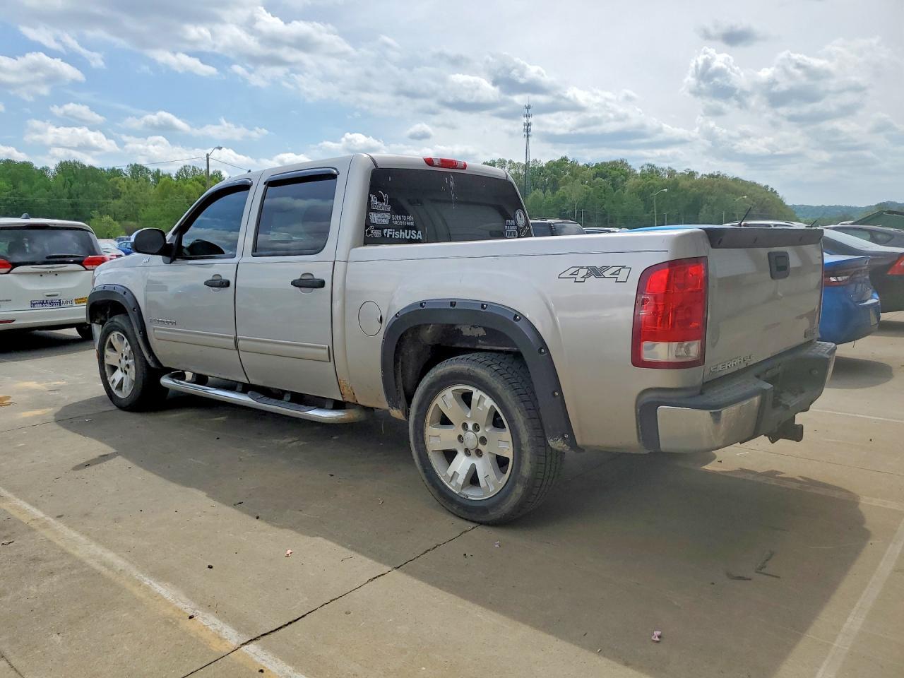 2008 GMC Sierra K1500 - Фото 2