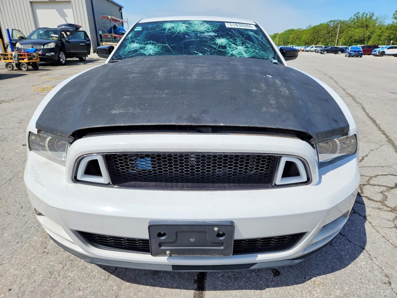2014 Ford Mustang - Image 5