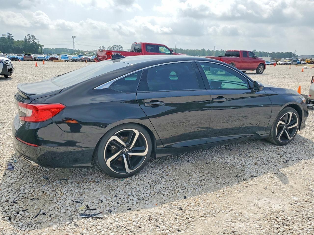 2021 Honda Accord Sport - Image 3