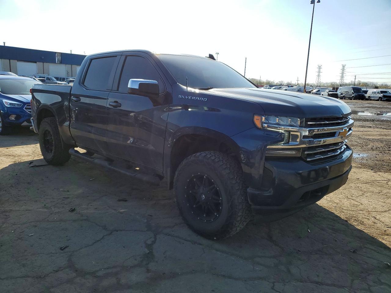 2021 Chevrolet Silverado K1500 Lt - Фото 4