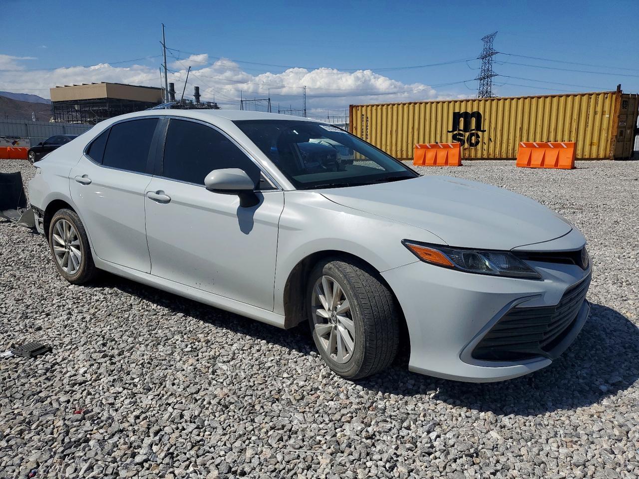 2023 Toyota Camry Le - Image 4