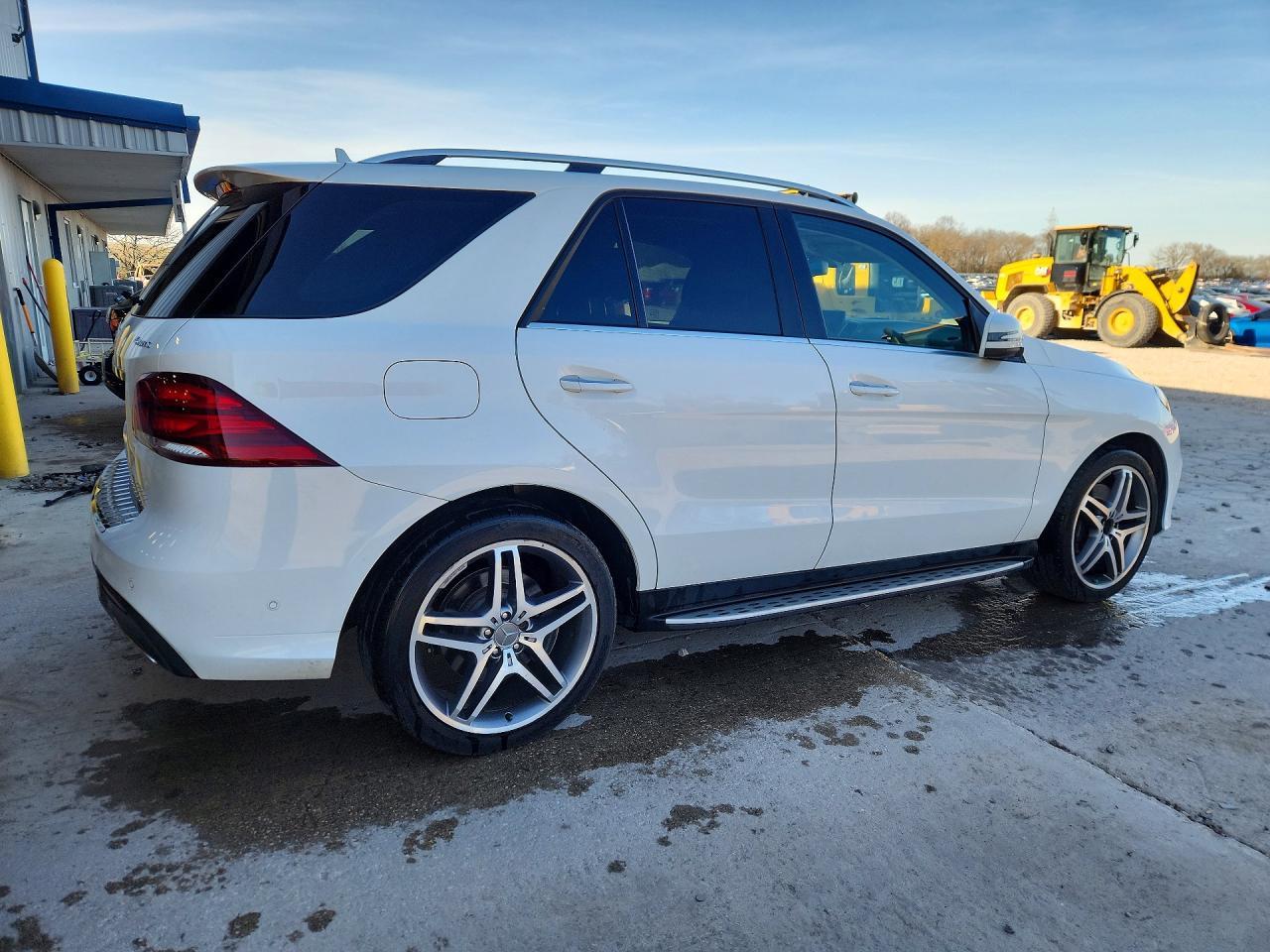 2017 Mercedes-Benz Gle 550 4Matic - Image 3
