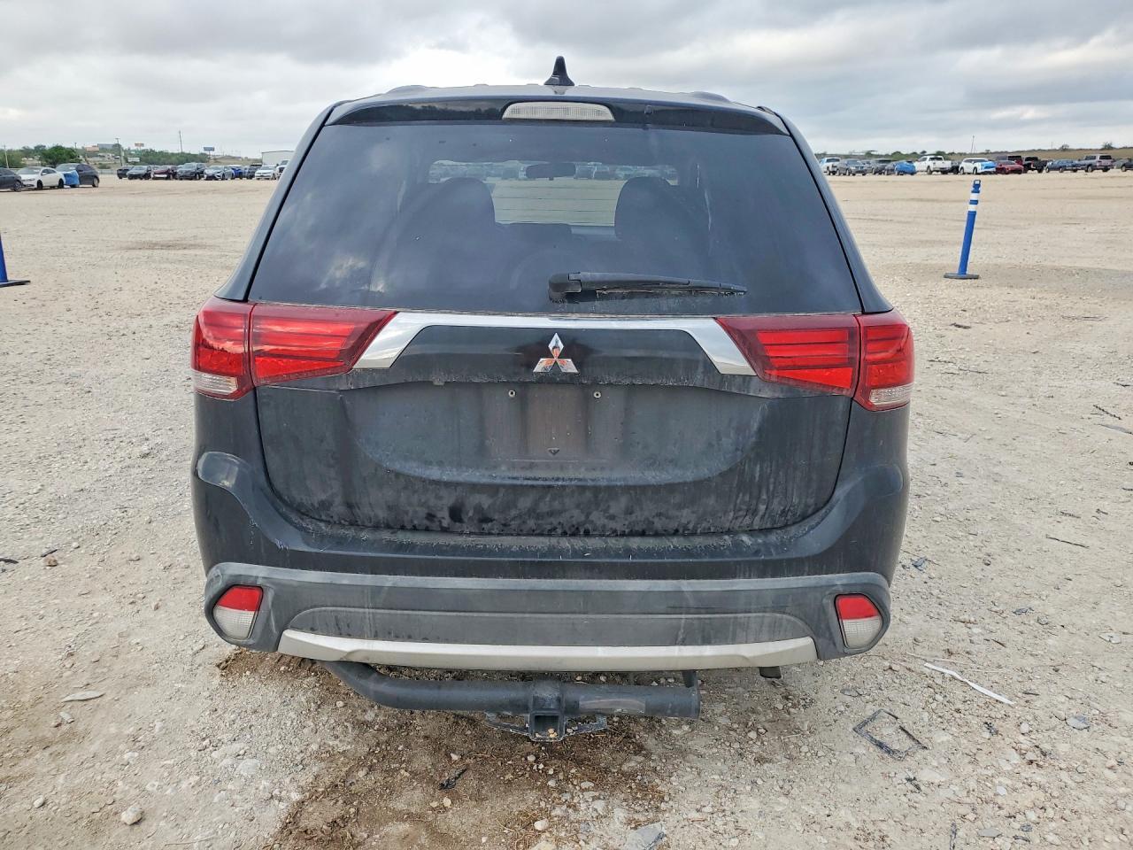2018 Mitsubishi Outlander Se - Image 6