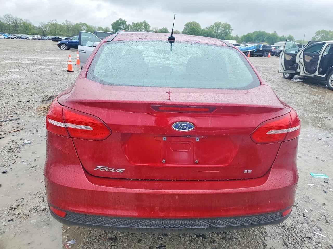 2017 Ford Focus Se - Фото 6