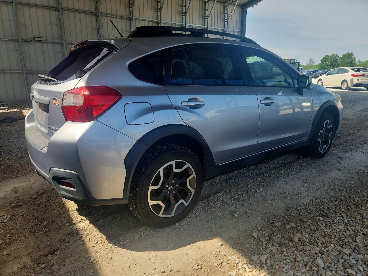 2016 Subaru Crosstrek Premium - Image 3