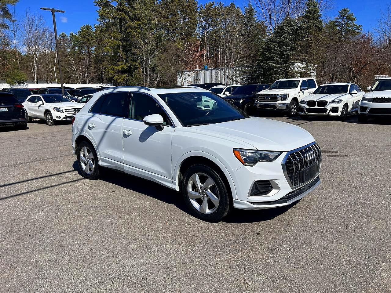 2020 Audi Q3 Premium - Image 2