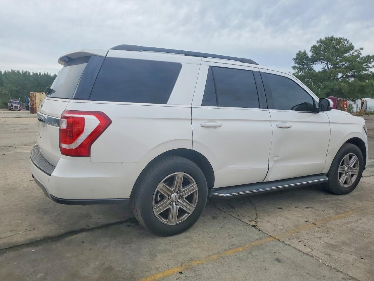 2018 Ford Expedition Xlt - Image 3