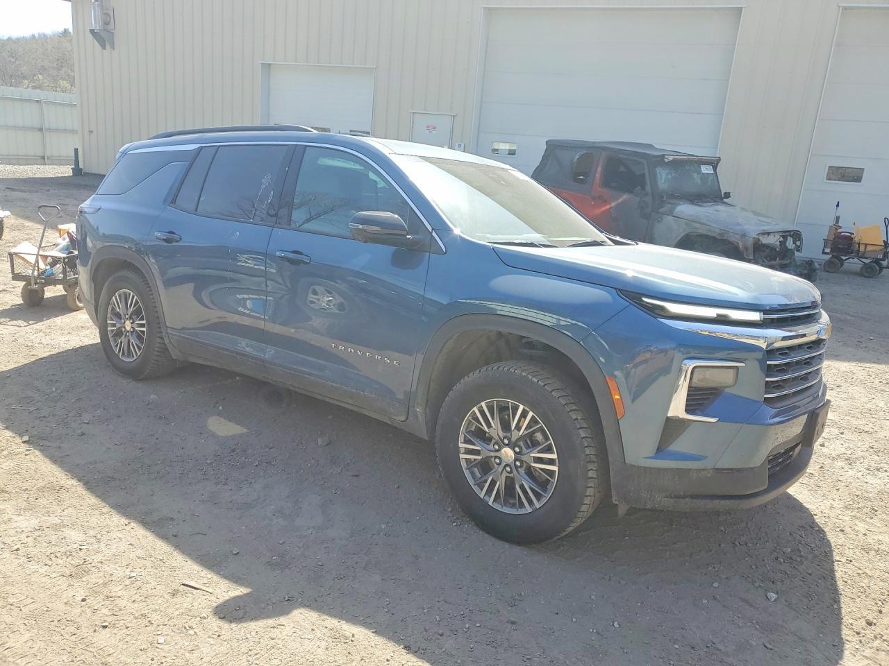 2025 Chevrolet Traverse Lt - Image 4