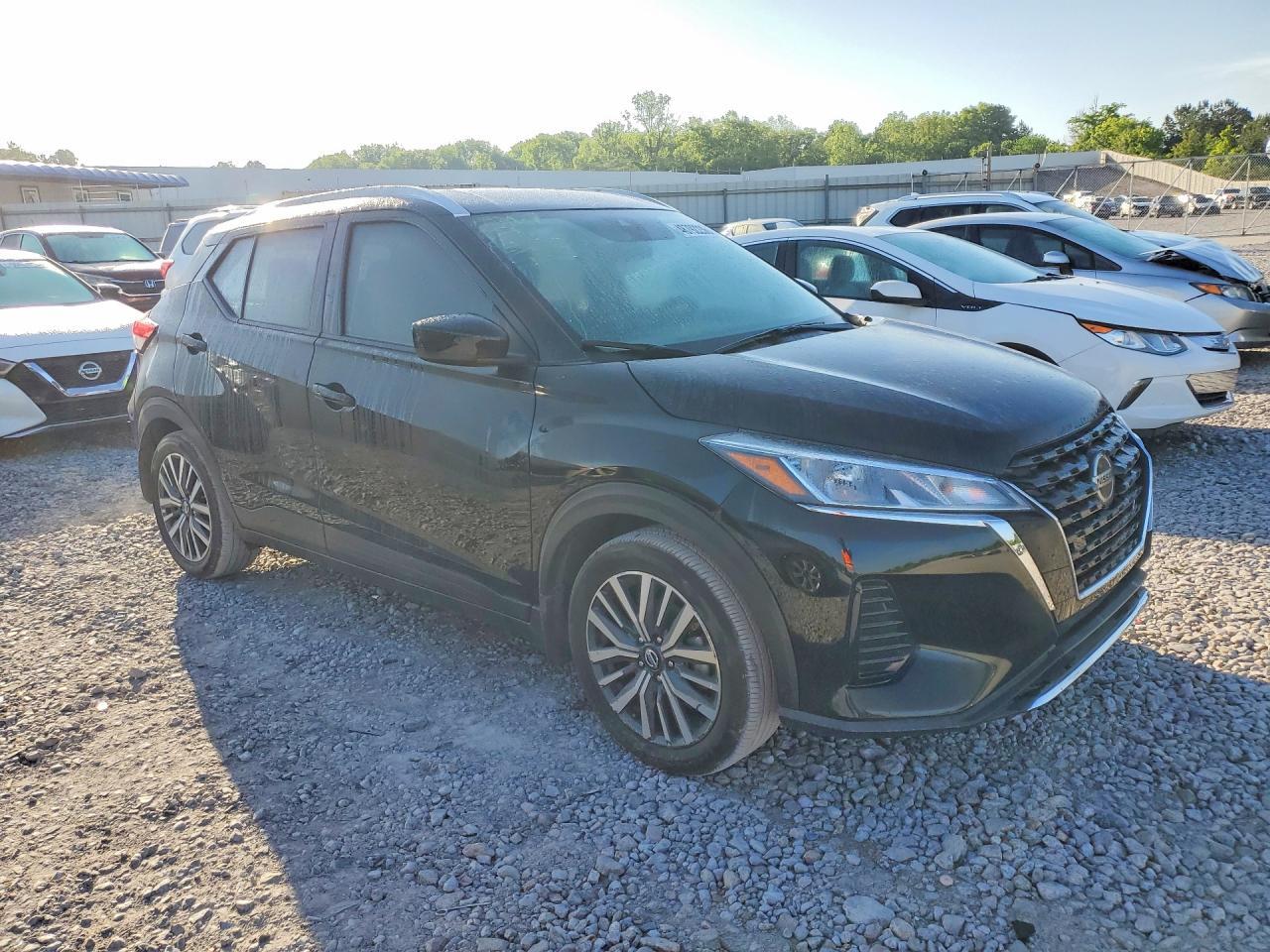 2021 Nissan Kicks Sv - Image 4
