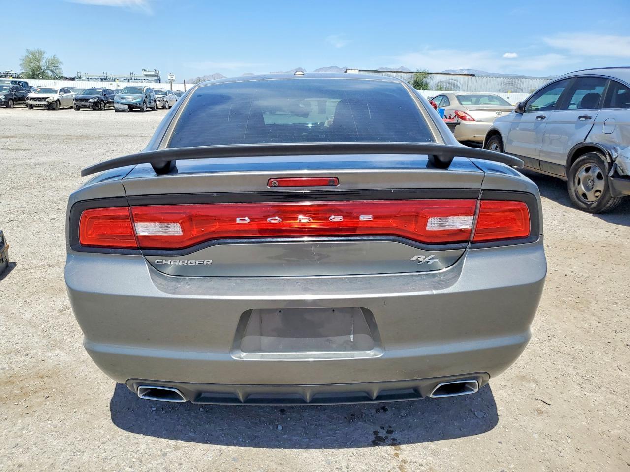2011 Dodge Charger R - Фото 6