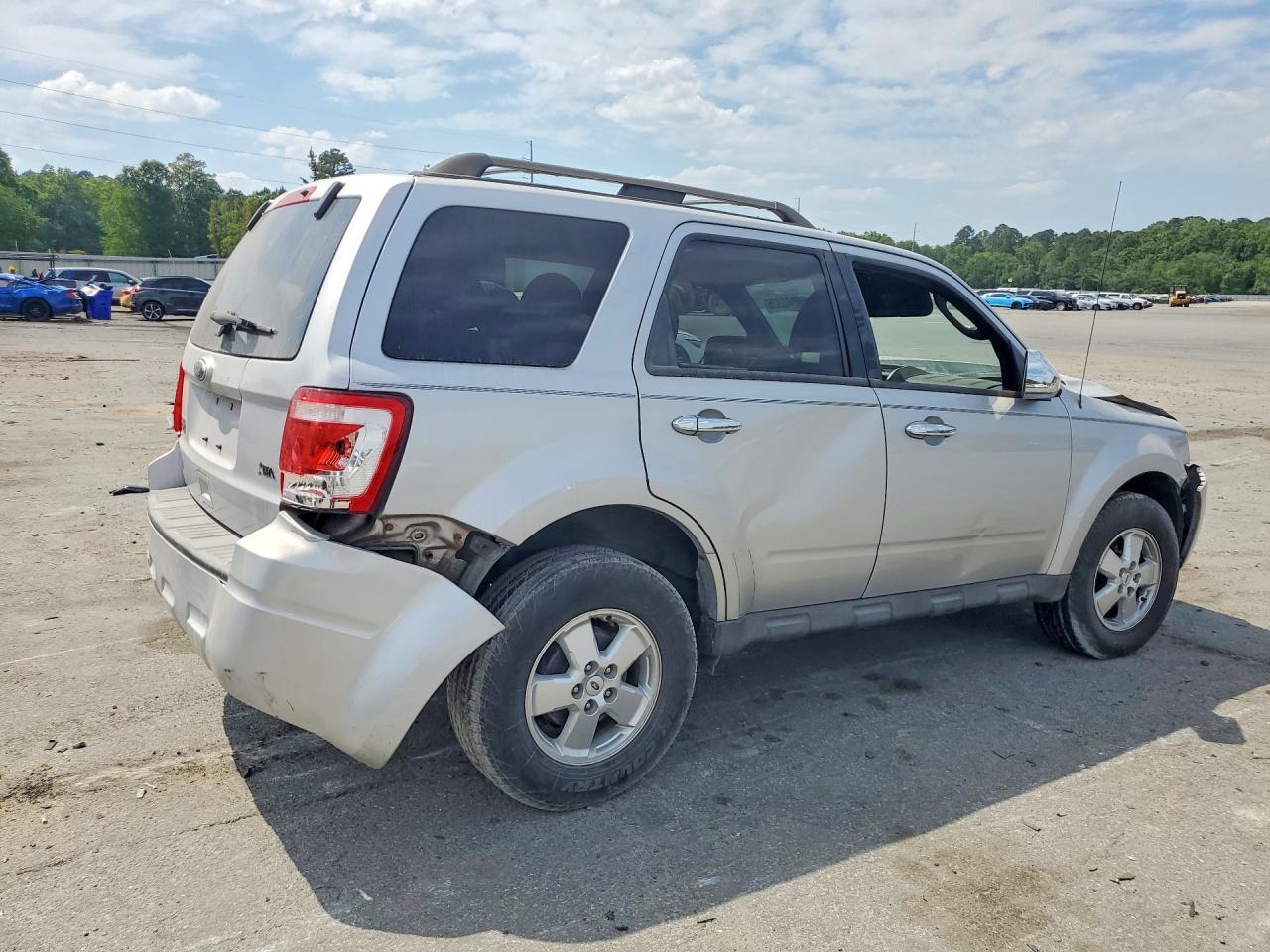 2011 Ford Escape Xlt - Фото 3