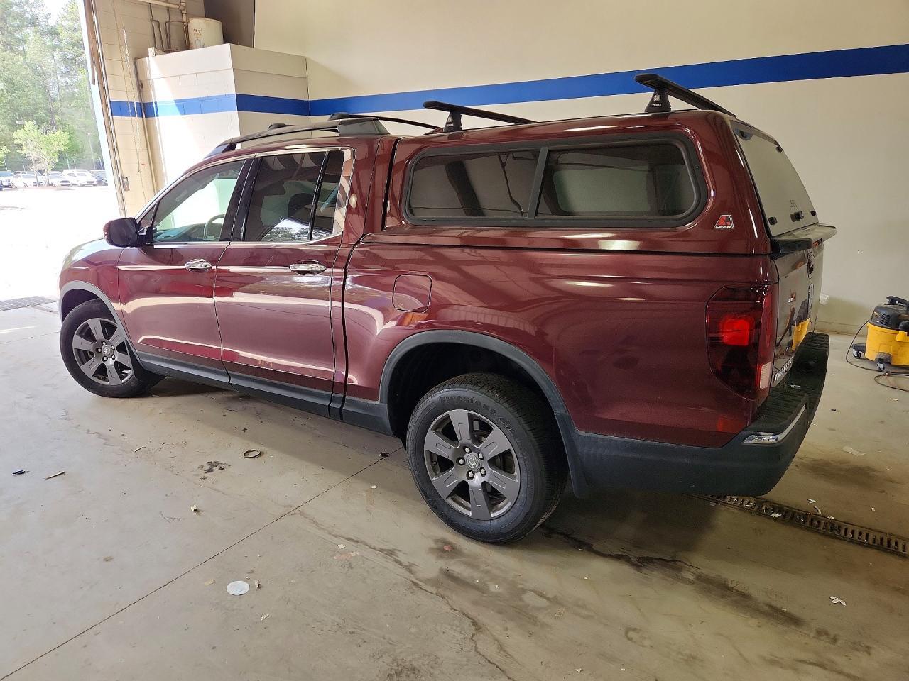 2020 Honda Ridgeline Rtl - Image 2