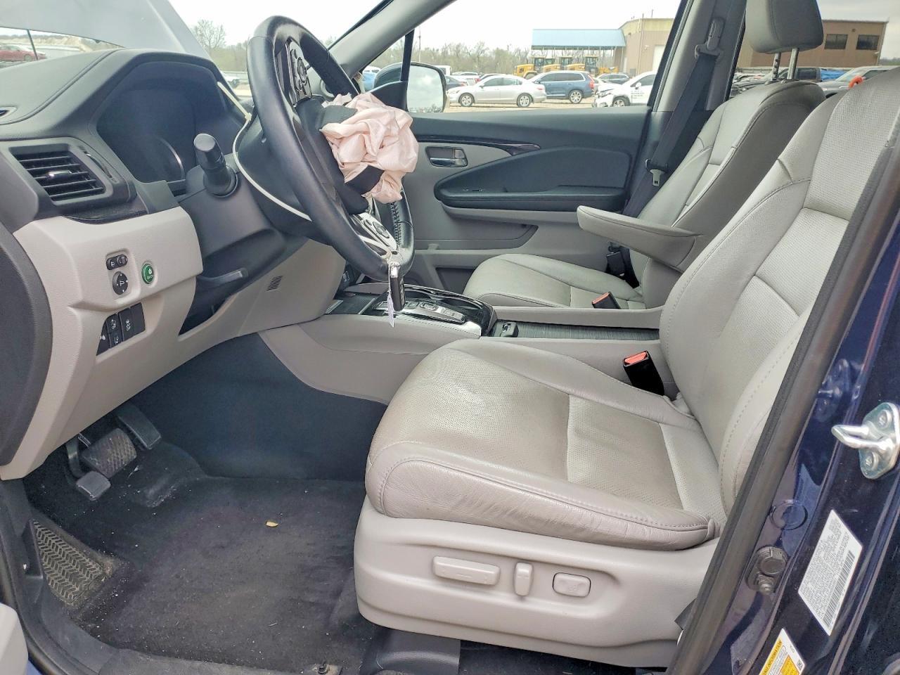2022 Honda Pilot Elite - Image 7