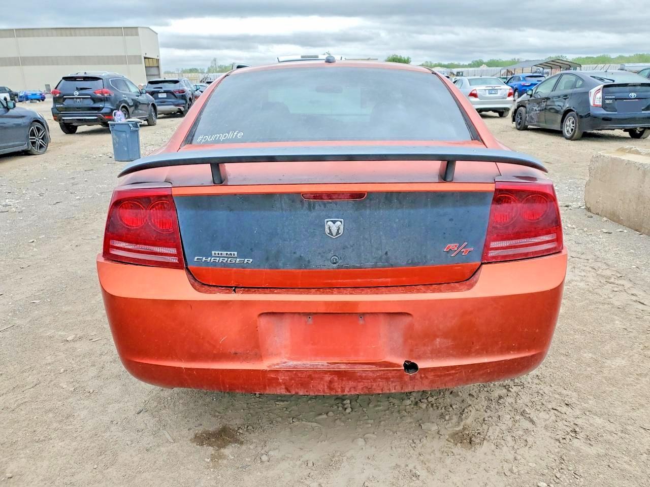 2006 Dodge Charger R - Image 6