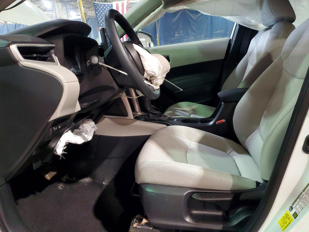 2024 Toyota Corolla Cross L - Фото 7