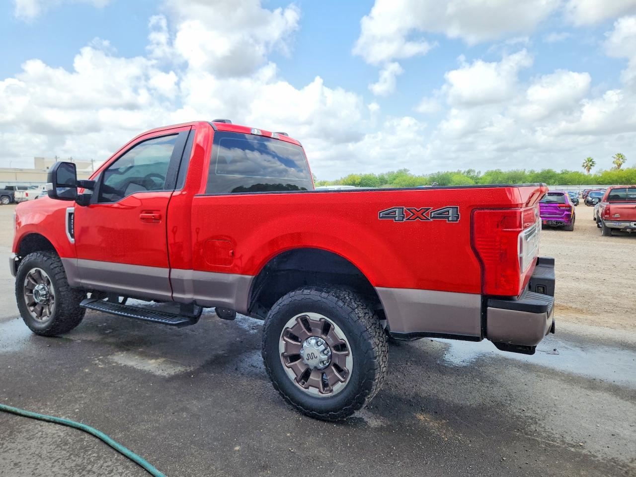 2022 Ford F250 Super Duty - Image 2