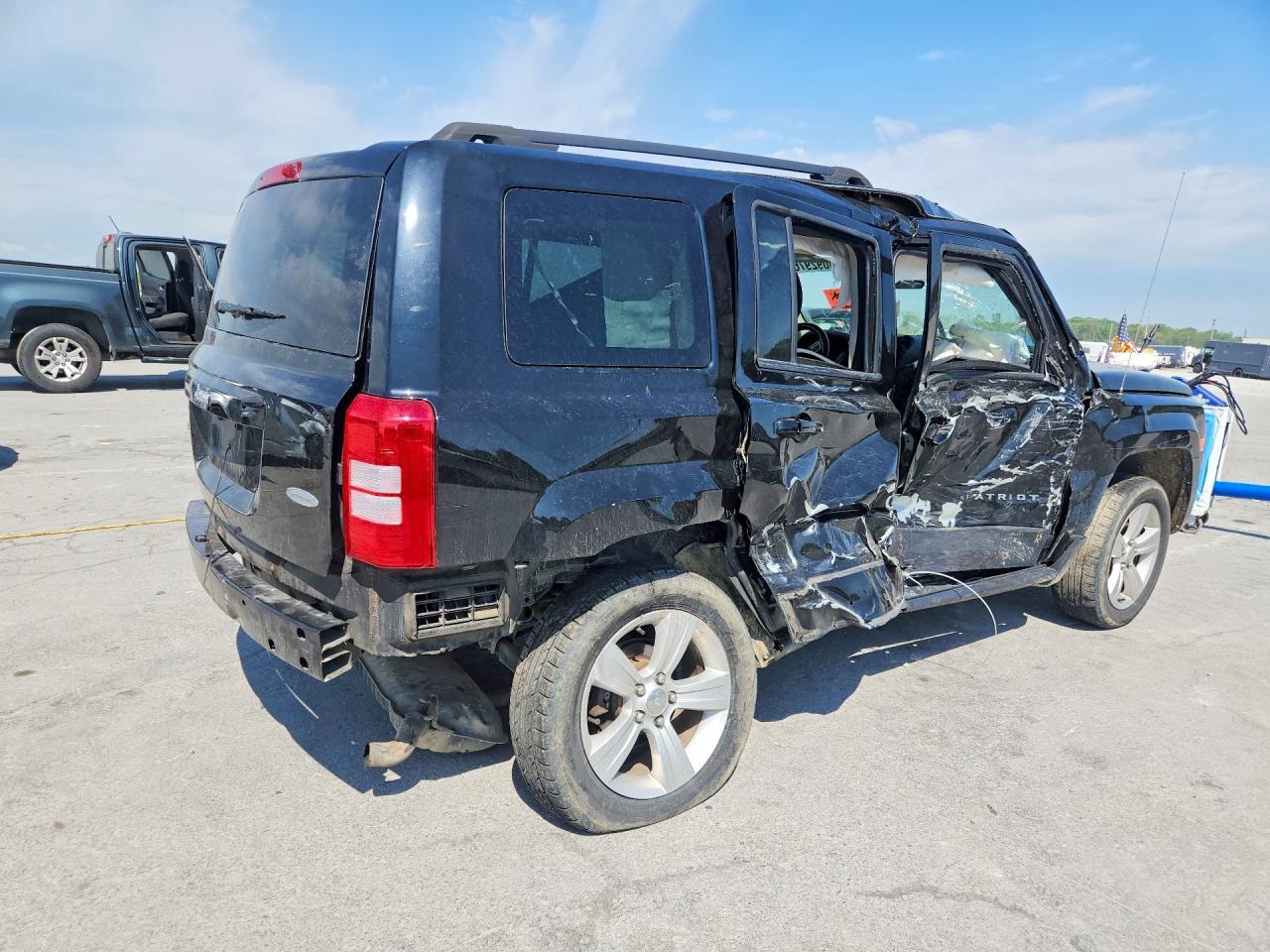 2014 Jeep Patriot Latitude - Image 3