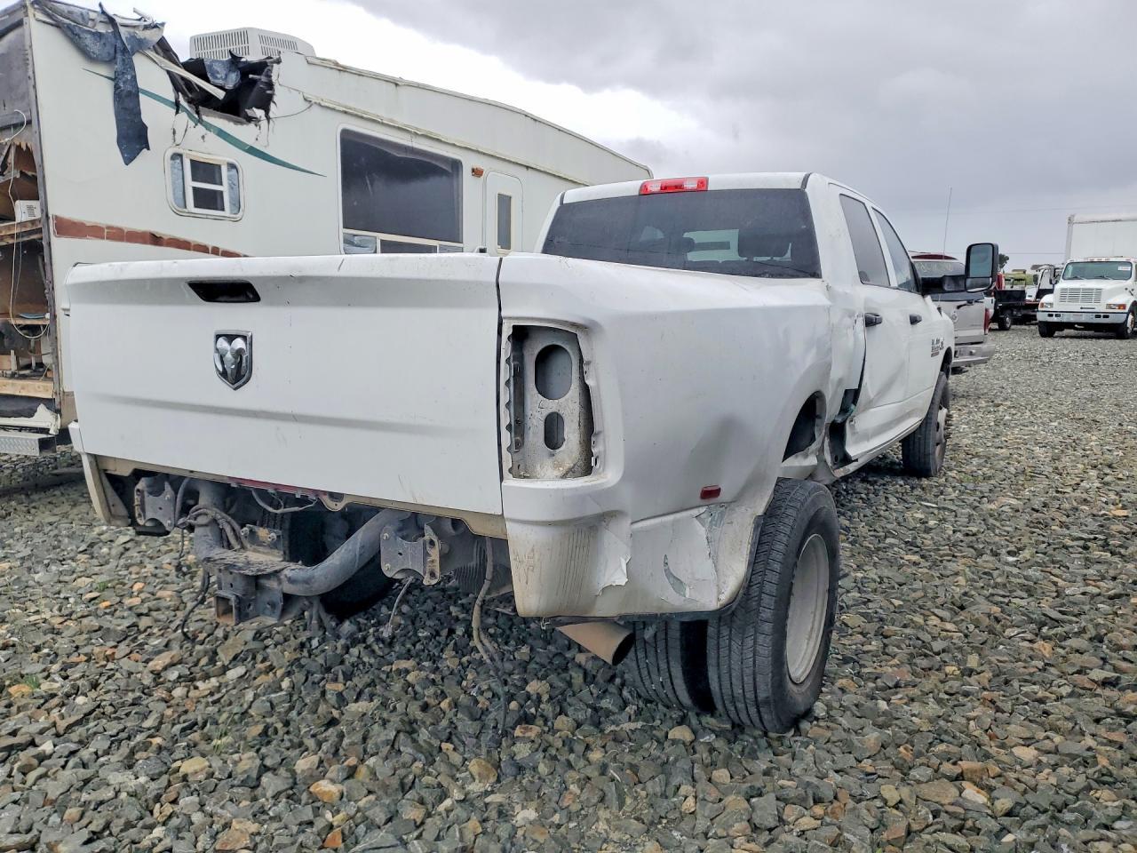 2018 Ram 3500 St - Фото 3