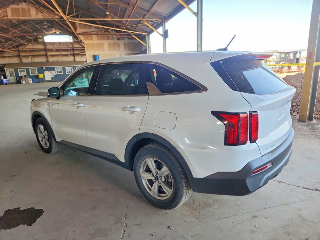 2023 Kia Sorento Lx - Фото 2
