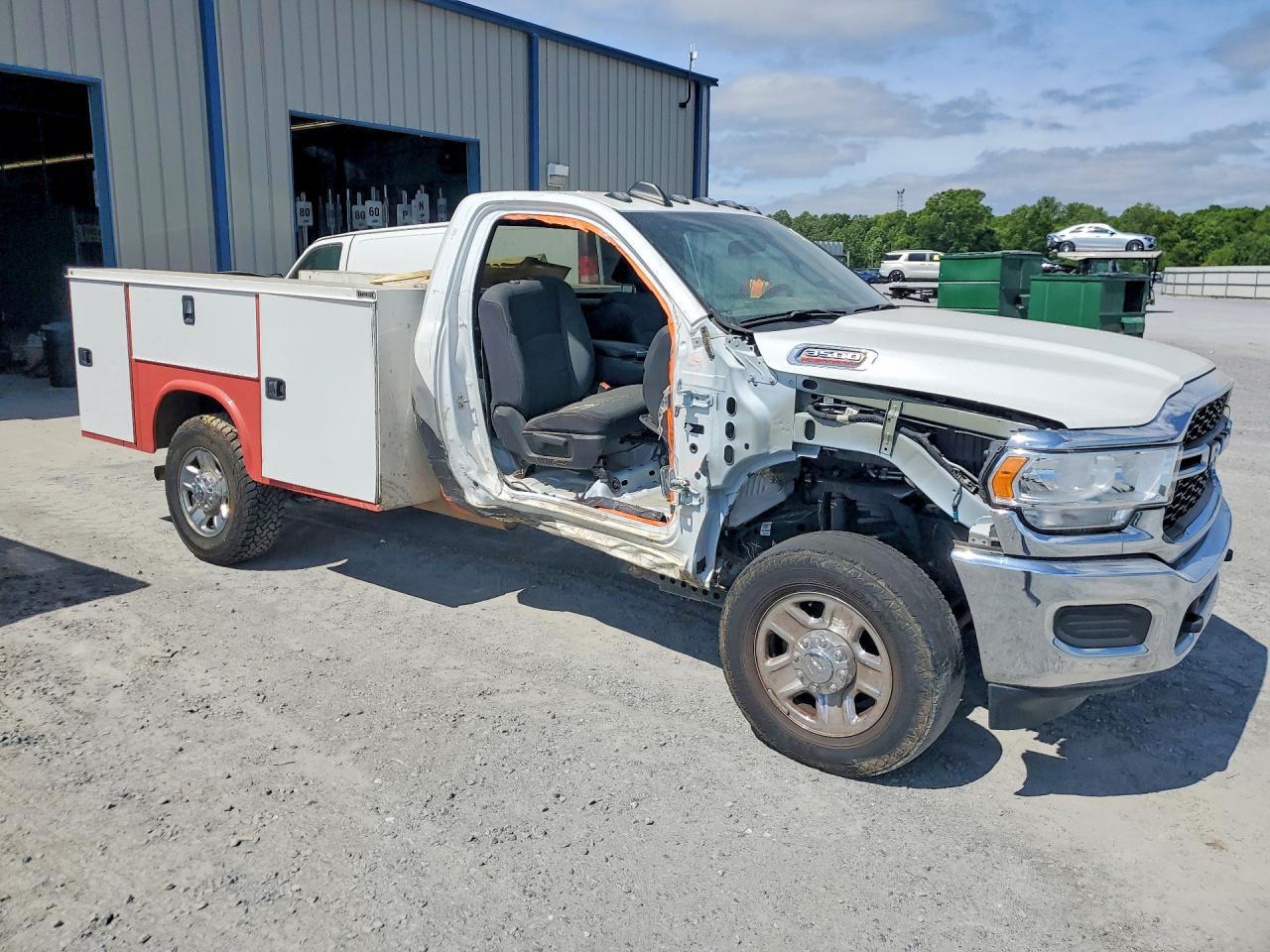 2022 Ram 3500 - Фото 4