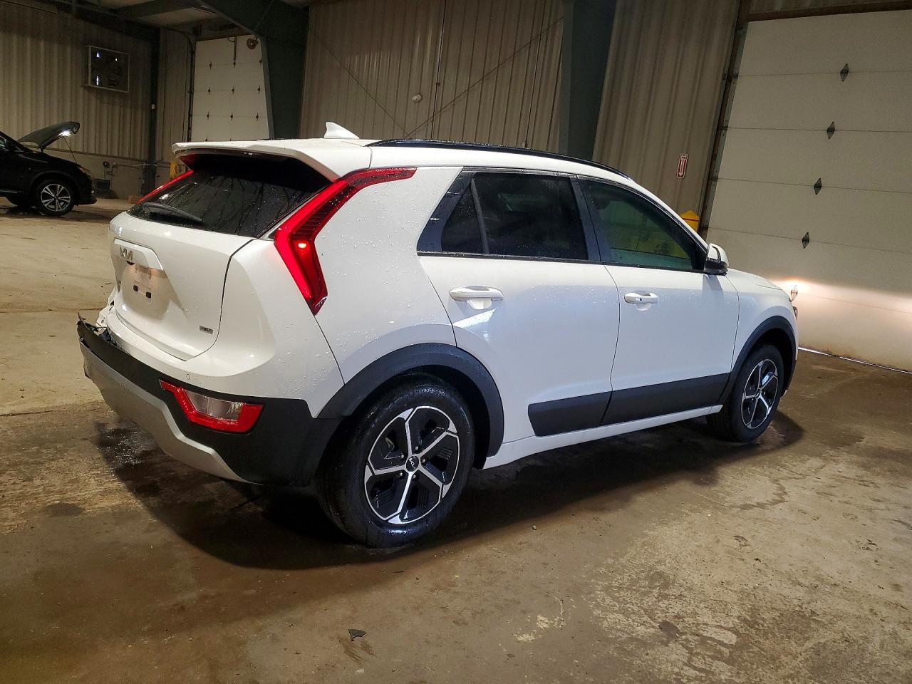 2025 Kia Niro - Фото 3