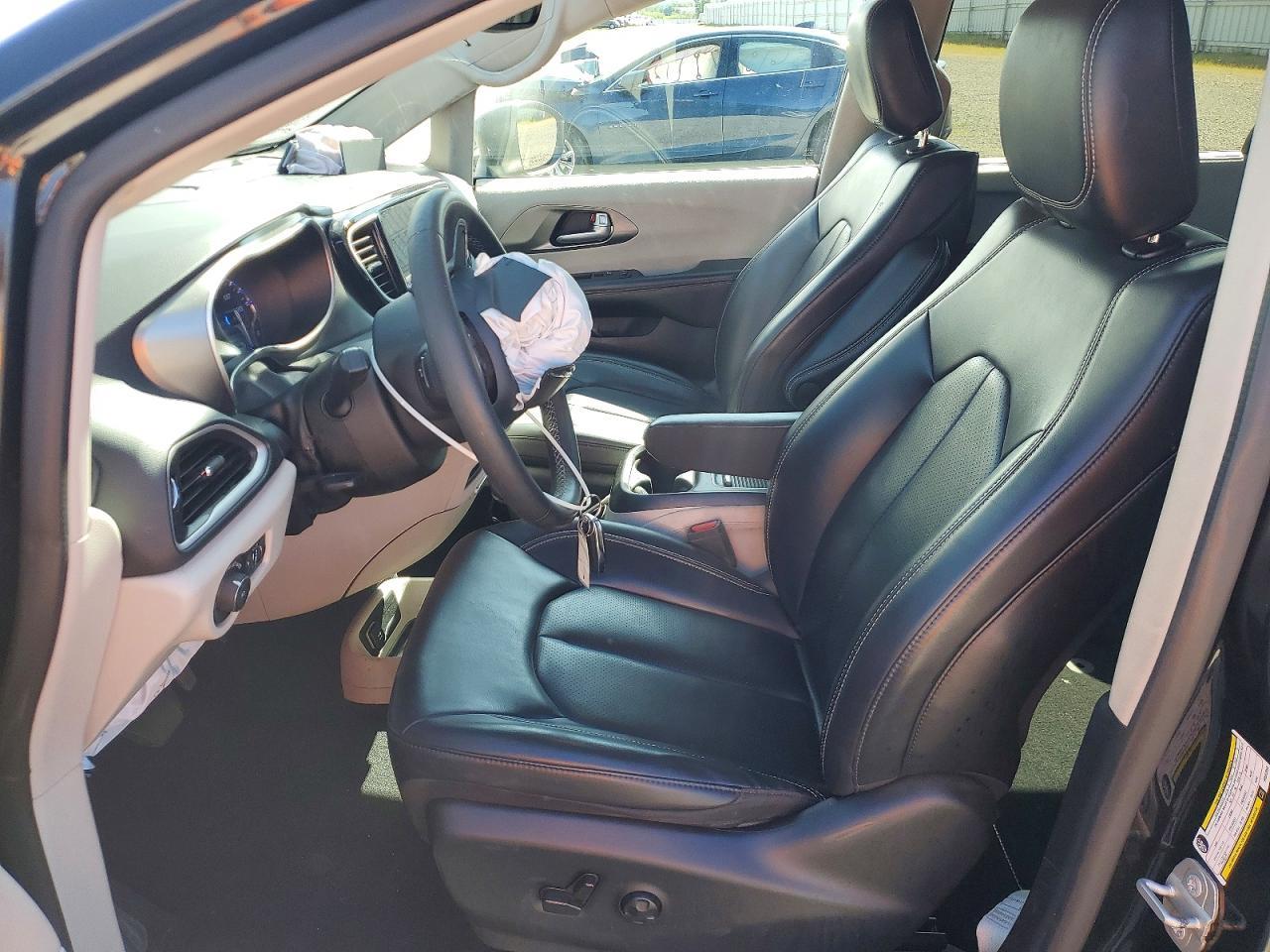 2023 Chrysler Pacifica Touring L - Фото 7