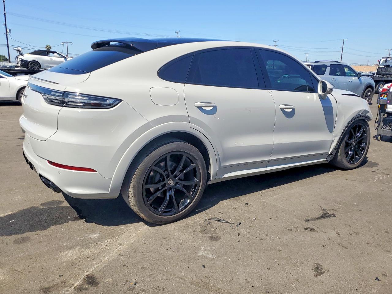 2023 Porsche Cayenne S Coupe - Фото 3