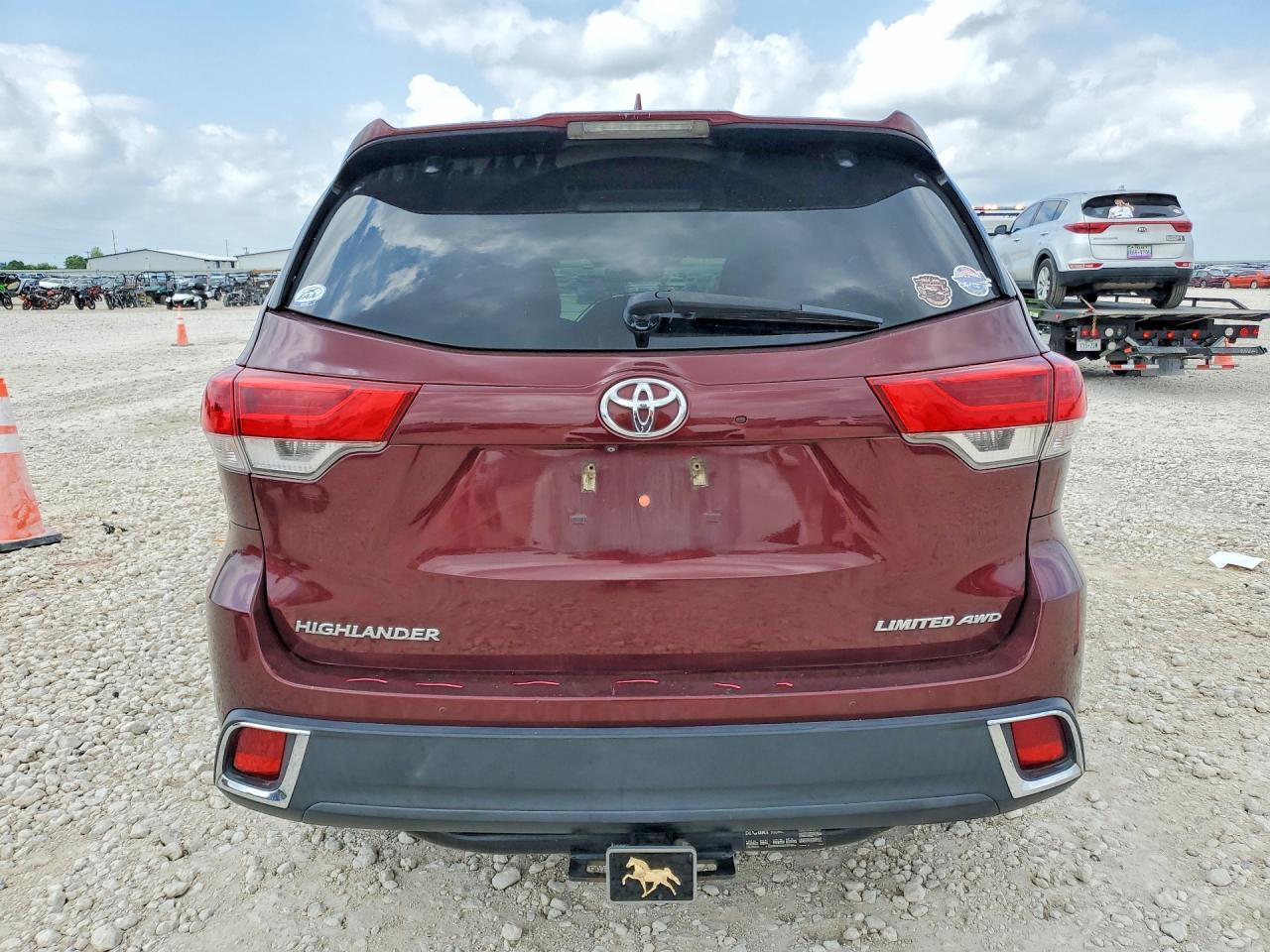 2017 Toyota Highlander Limited Platinum - Фото 6